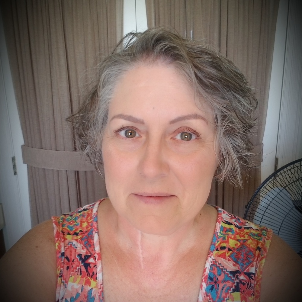Meet your Posher, Debi